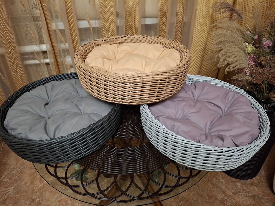 Лежанка, котобудинок для ваших улюбленців.