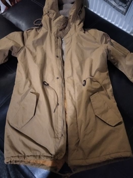 Продам куртку чоловічу