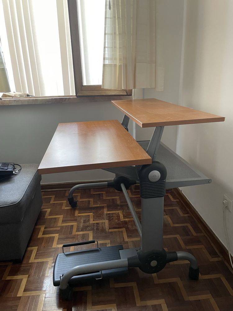 Secretaria com rodas