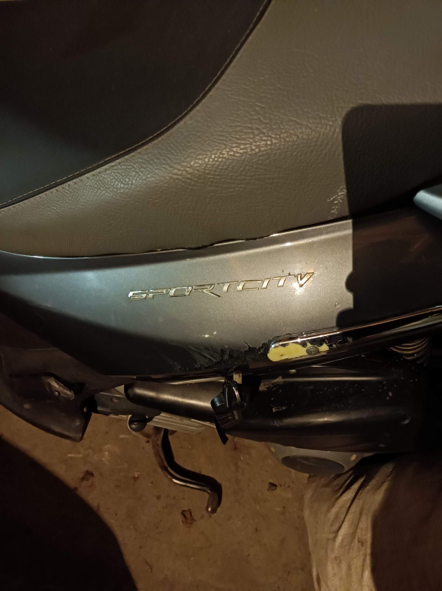Скутер Aprilia sportcity
