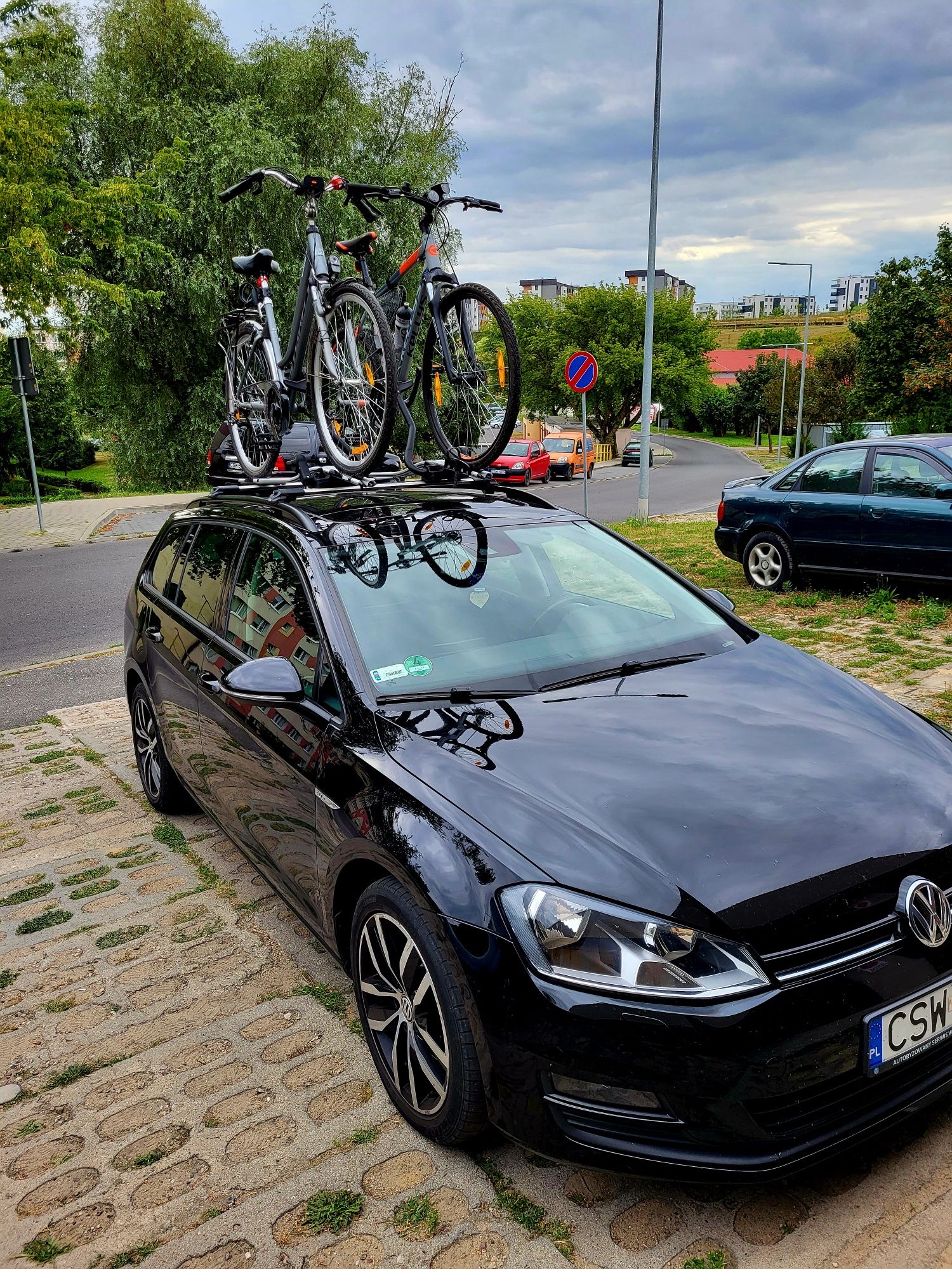 Box dachowy Thule Pacific 600 i 200. Dodatkowe miejsce narty,wakacje.