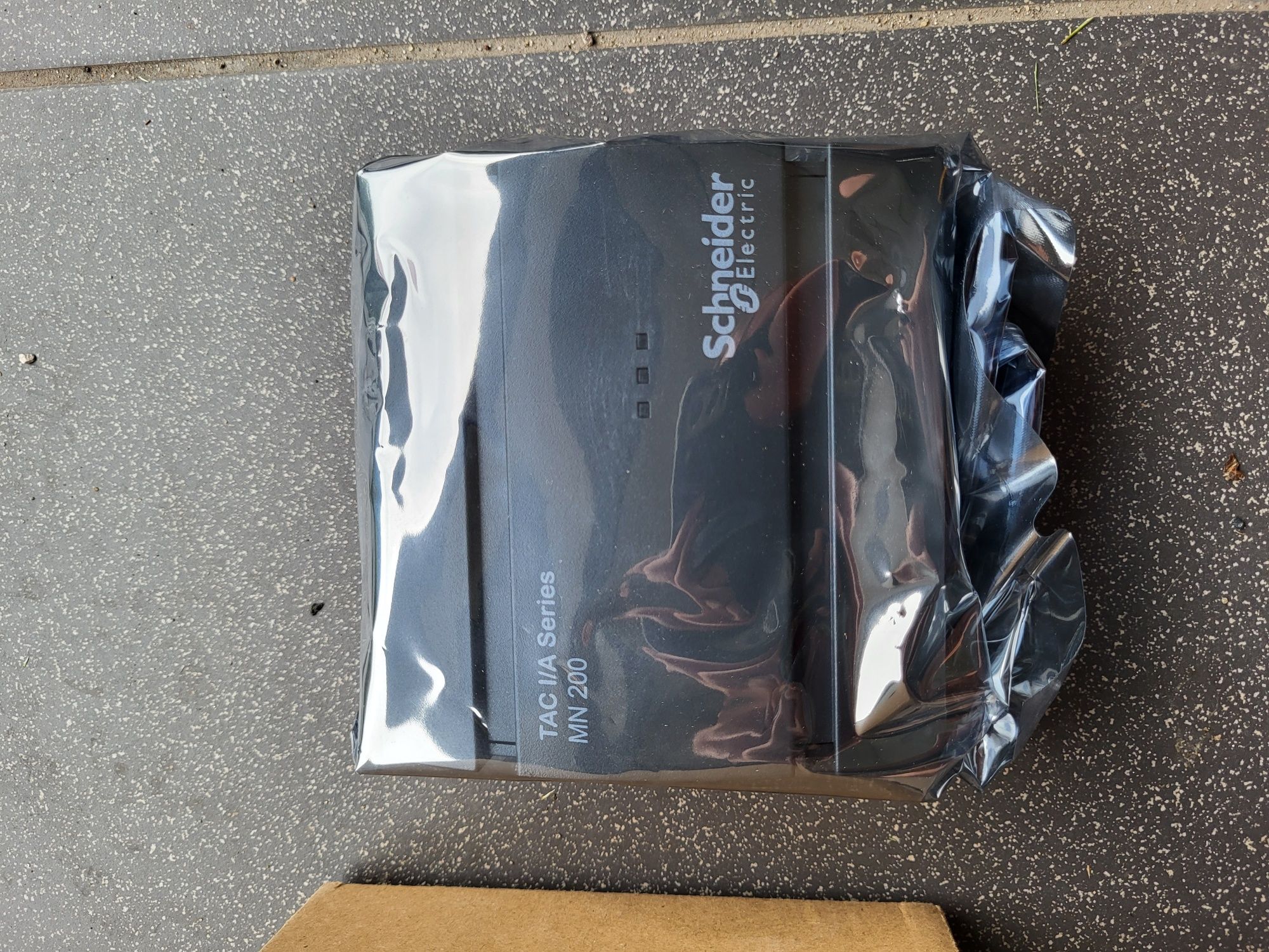 Sterownik Lonworks, Schneider Electric, MNL-20RF3