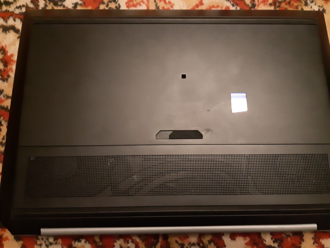 Hp zbook 15 g5 (озу ddr4 32gb, quatro p1000 4 gb(gtx 1050)