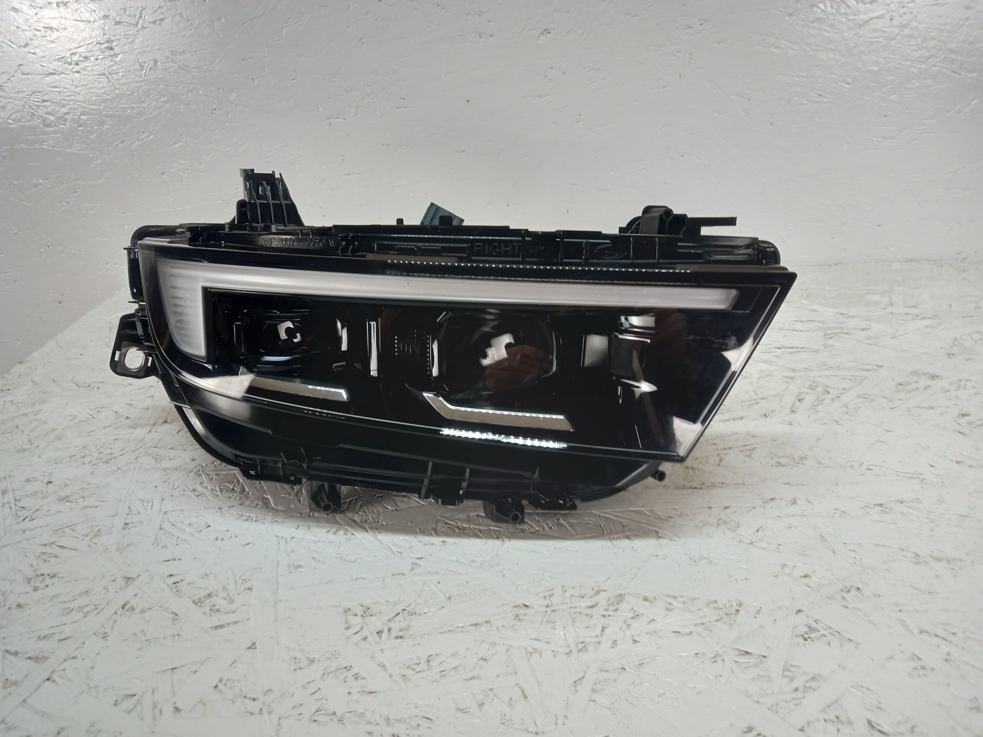 Lampa przednia prawa Opel Astra L VI full led ILLUX