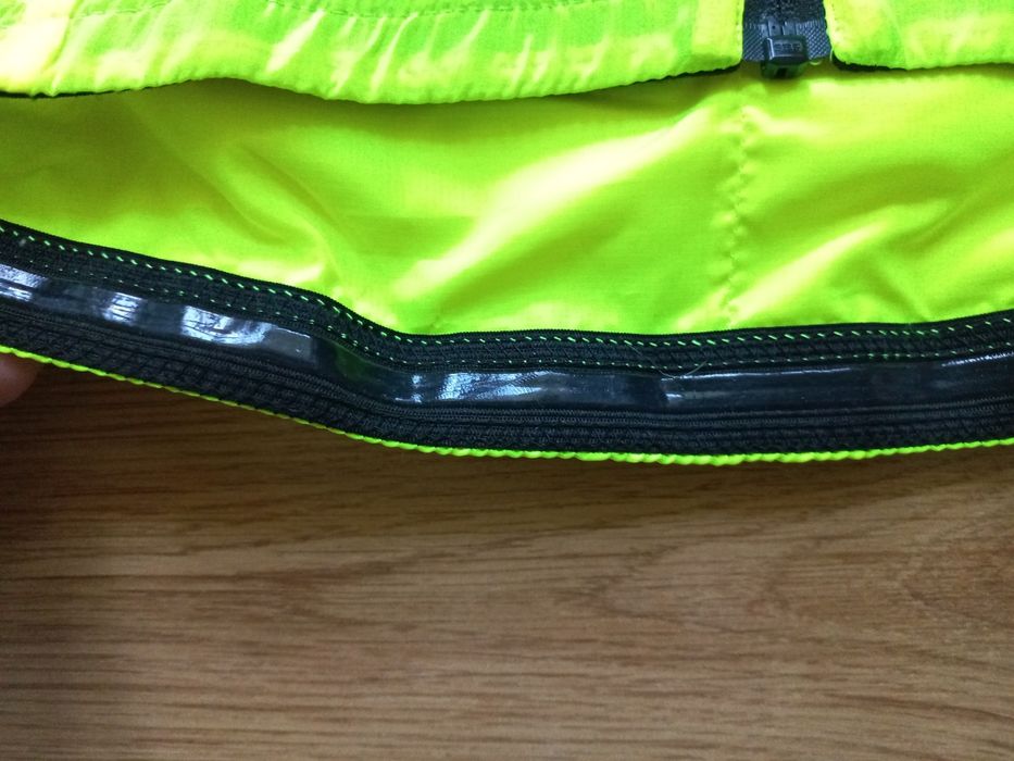 Вело жилет Mountain warehouse светоотражающий 36 S 44