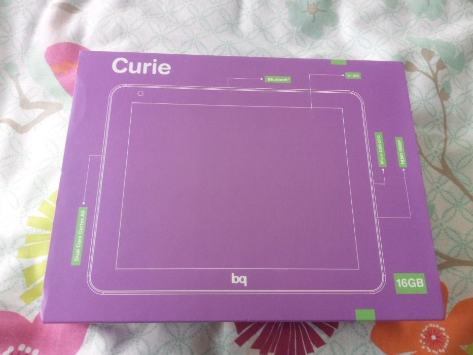 Tablet BQ Curie 8'' 16GB + acessórios (pouco uso)