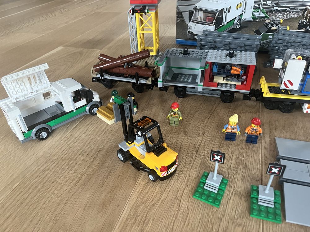 Zestaw lego pociąg cargo