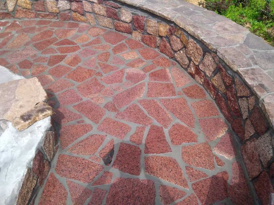Укладка сланца, песчаника, гранита