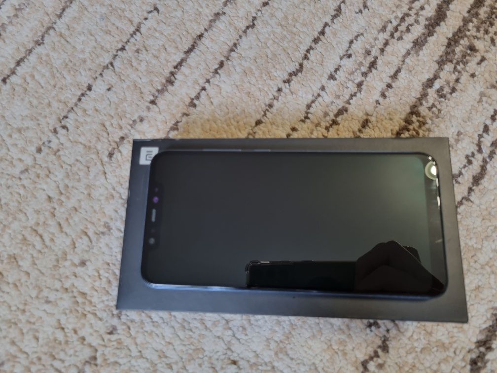 Xiaomi Mi8 6/64 Niebieski