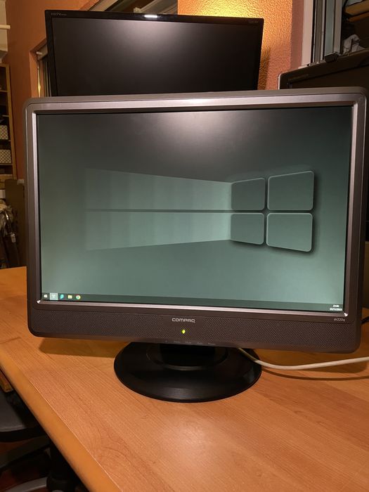 Monitor COMPAQ 22” W220Q