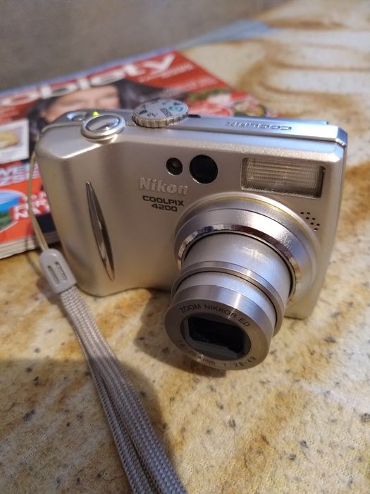 Aparat Nikon Coolpix e4200