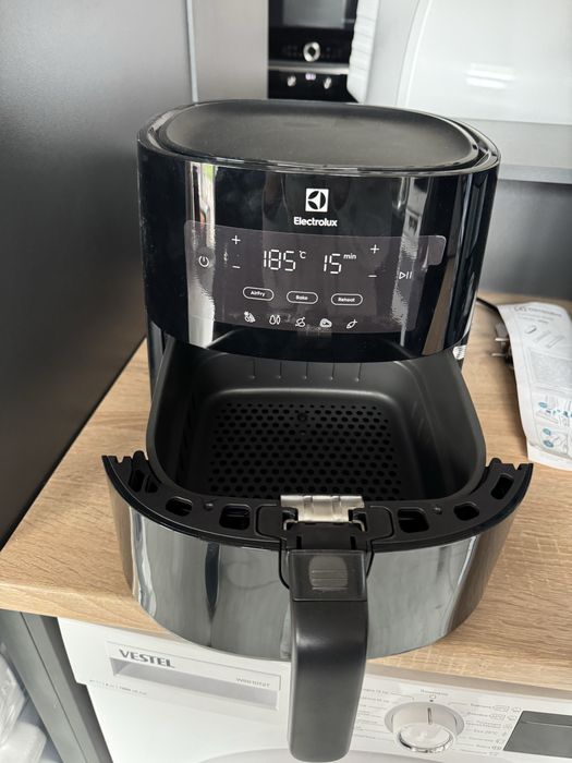 Мультипіч/Аерогриль Electrolux