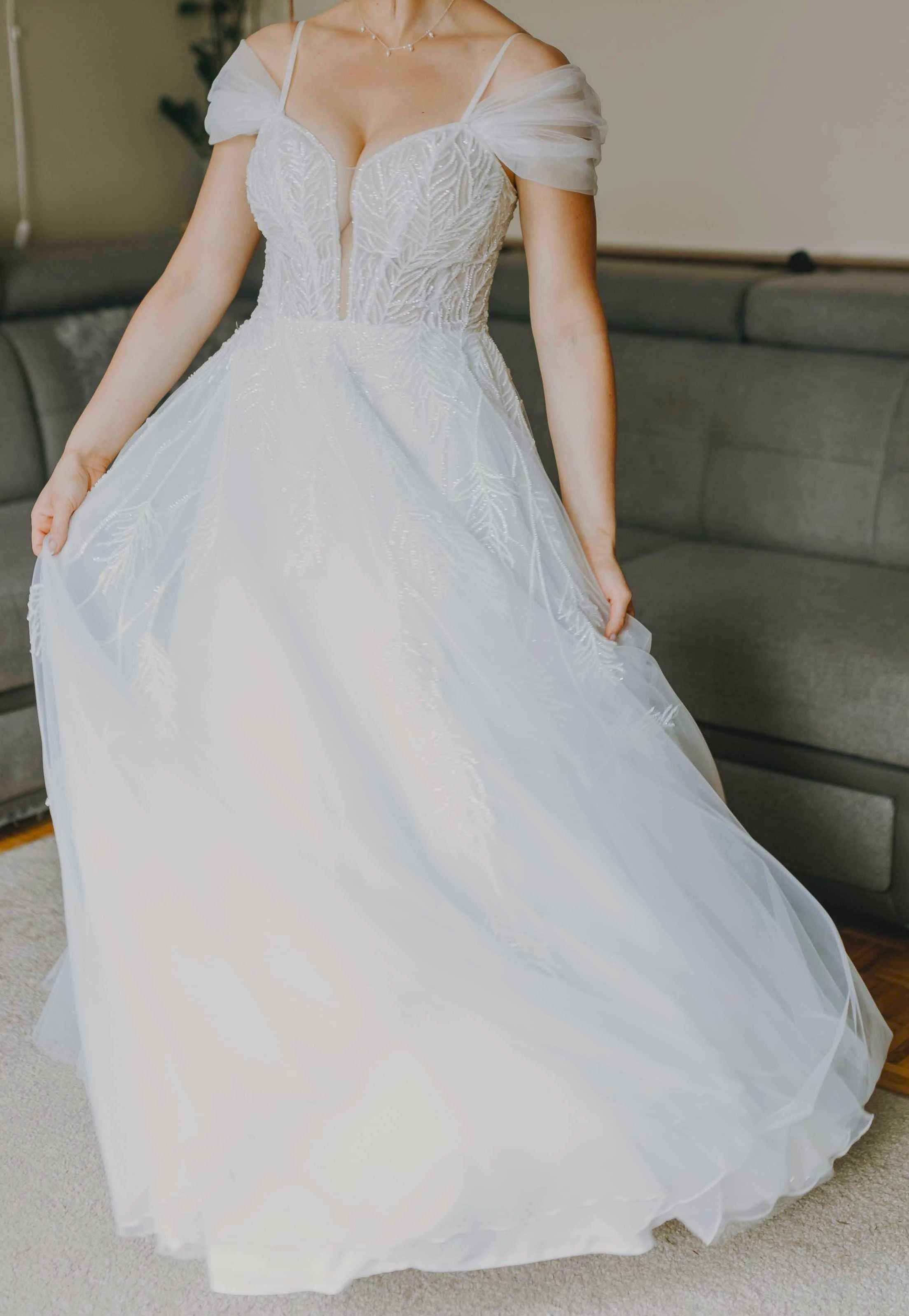 Piękna suknia ślubna z pufkami | 2 welony w zestawie | szyta na wymiar