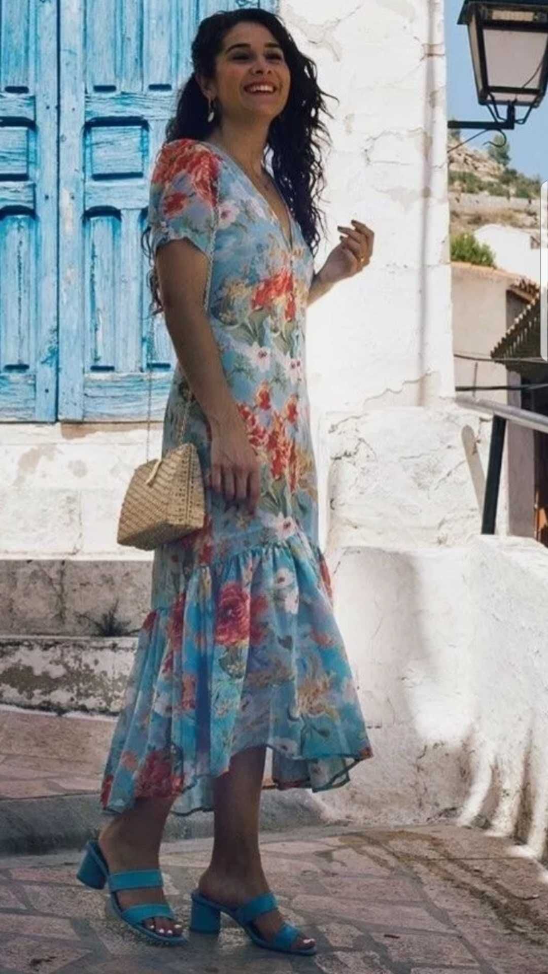 Zara sukienka blekitna w kwiaty poszukiwana s xs blogerska