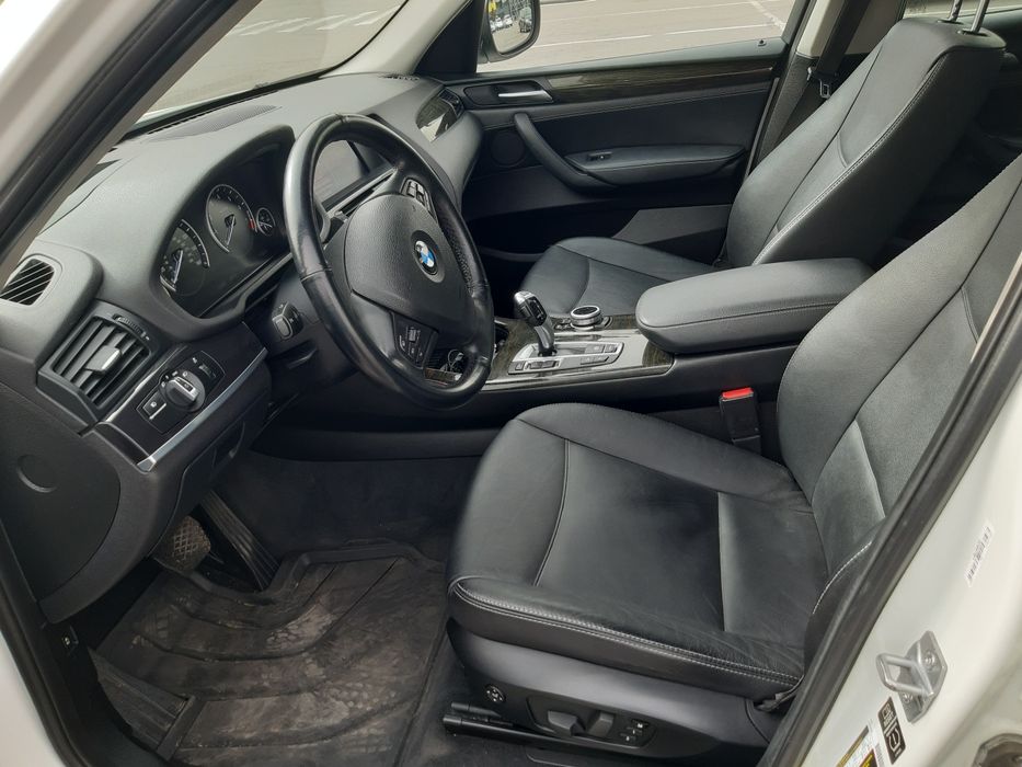 BMW X3 Подам автомобіль.  Авто не битий не фарбований на 100%.