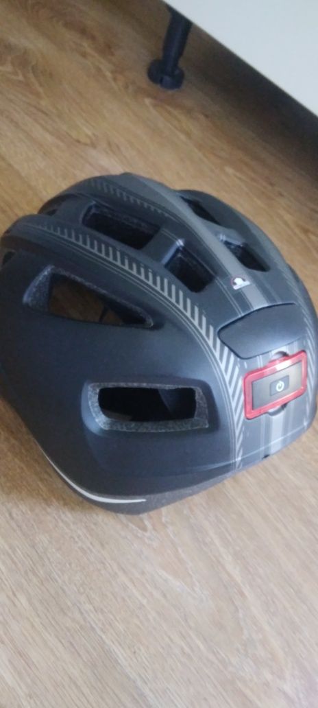 Kask  rowerowy nowy