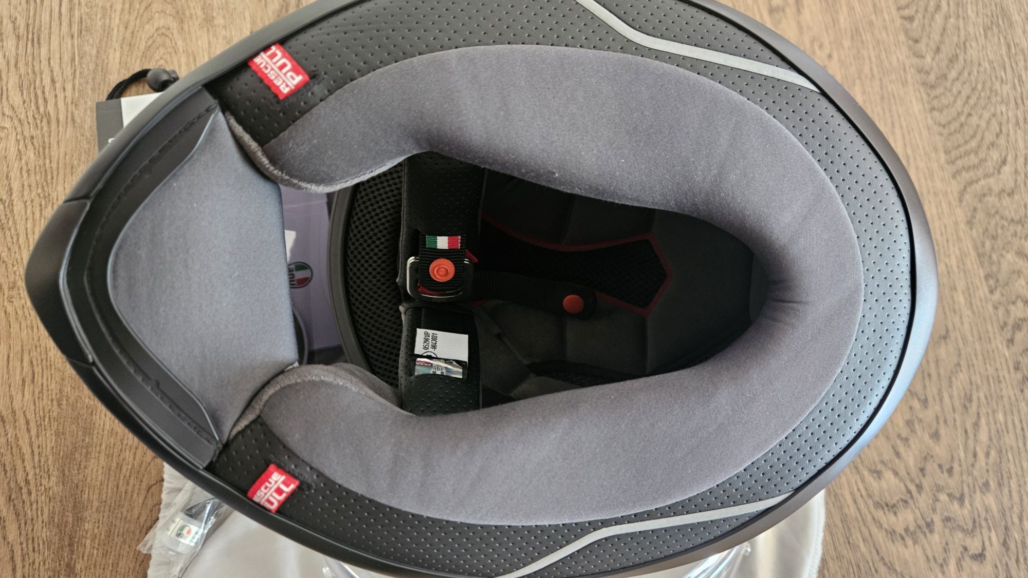 Capacete mota AGV K6