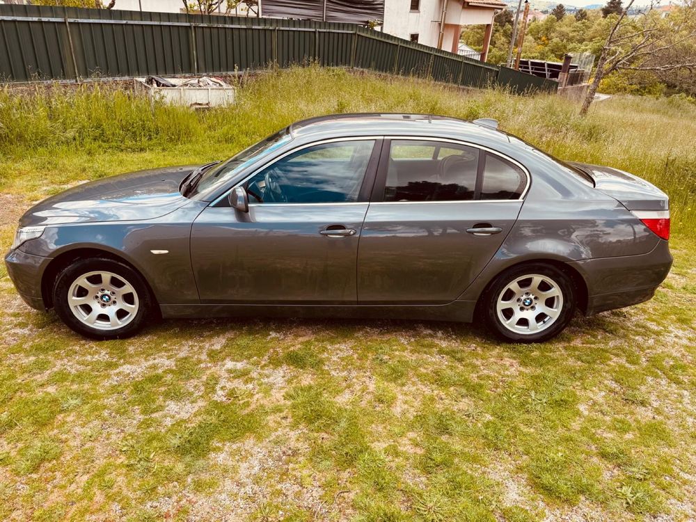 BMW 520d (2006).