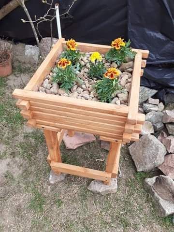 bardzo ładne donice ogrodowe