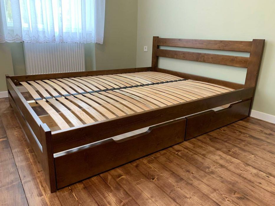 Якісне деревяне ліжко!