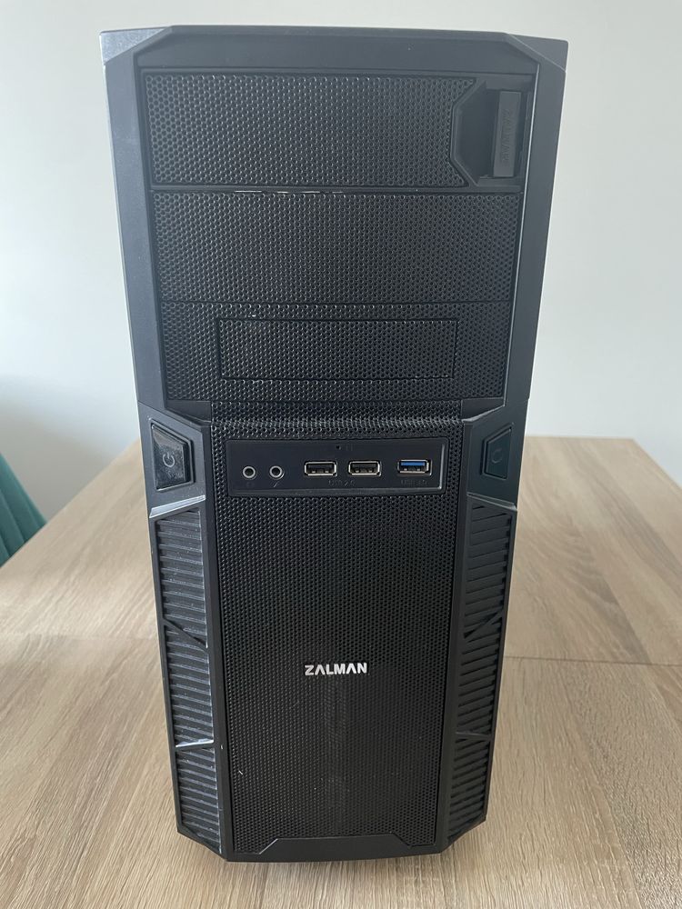 Komputer 4 x 3.2 GHZ, GTX 980Ti 6GB, 8GB RAM, SSD 256 GB + HDD 1 TB