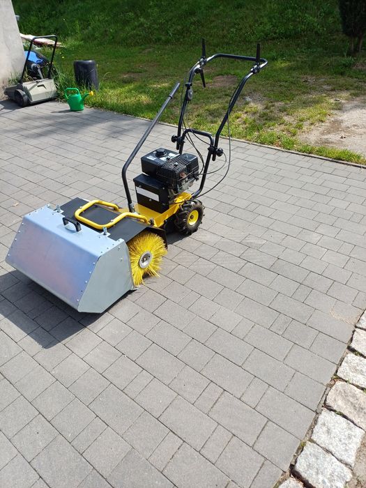 Zamiatarka spalinowa  szczotka 60 cm