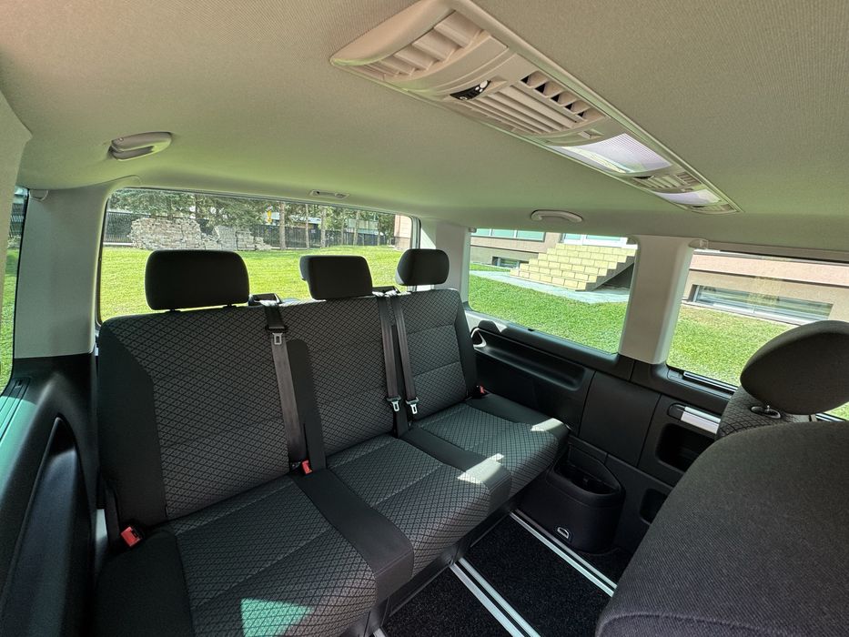 VolksWagen Multivan napęd 4Motion 7- osobowy 2022 r.
