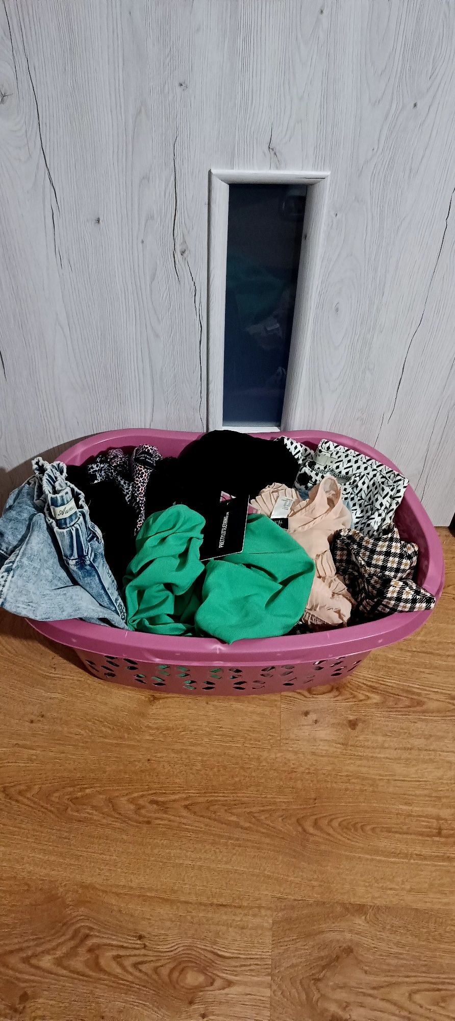Paka ubrań damskich 18 sztuk