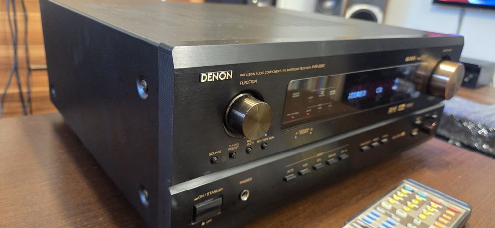 Amplituner Denon AVR-3300