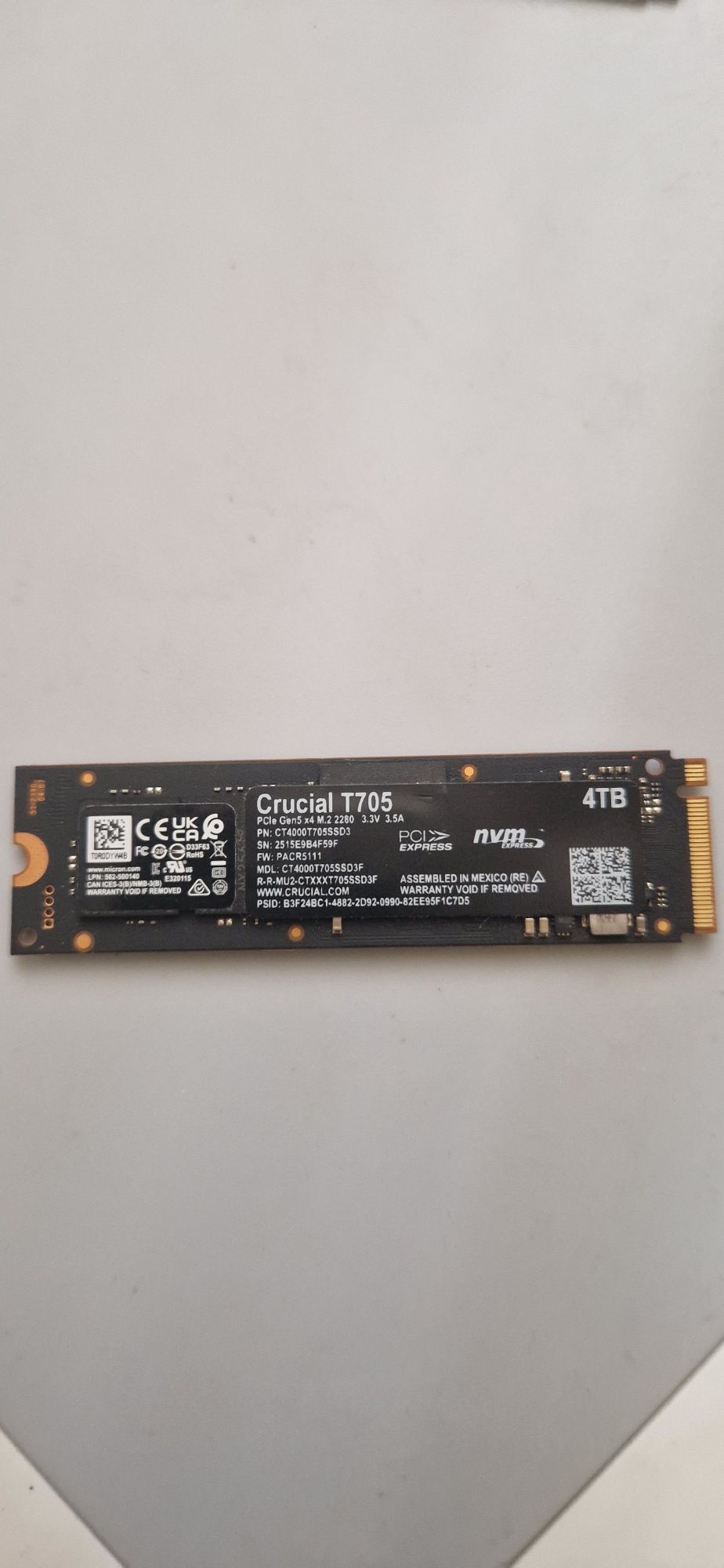 Dysk Crucial ssd 4 TB