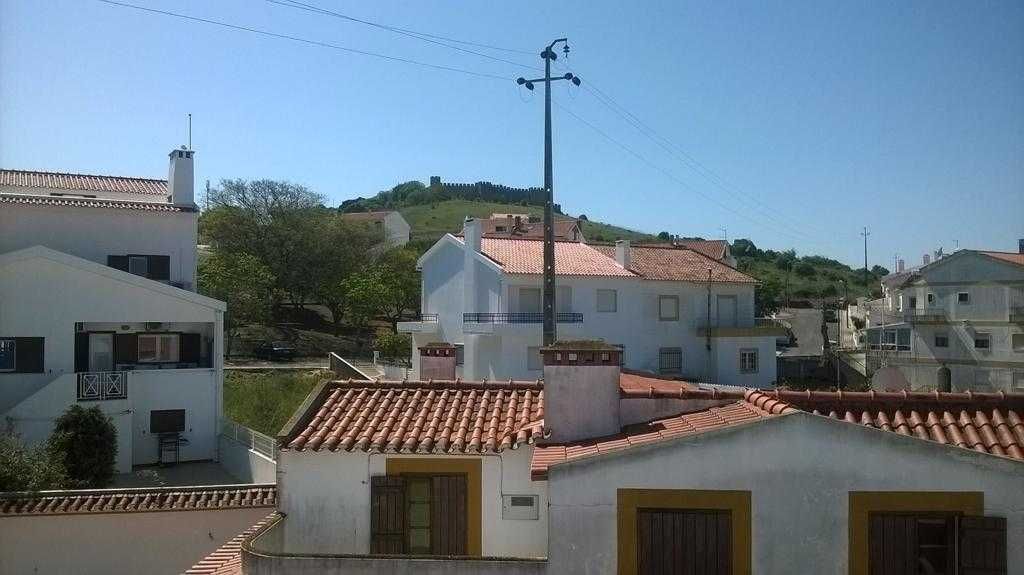 Moradia, triplex, com sótão, em Santiago do Cacém