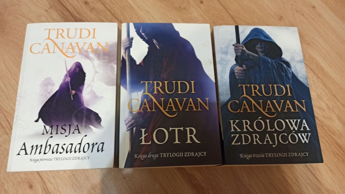 Trylogia Zdrajcy - Trudi Canavan