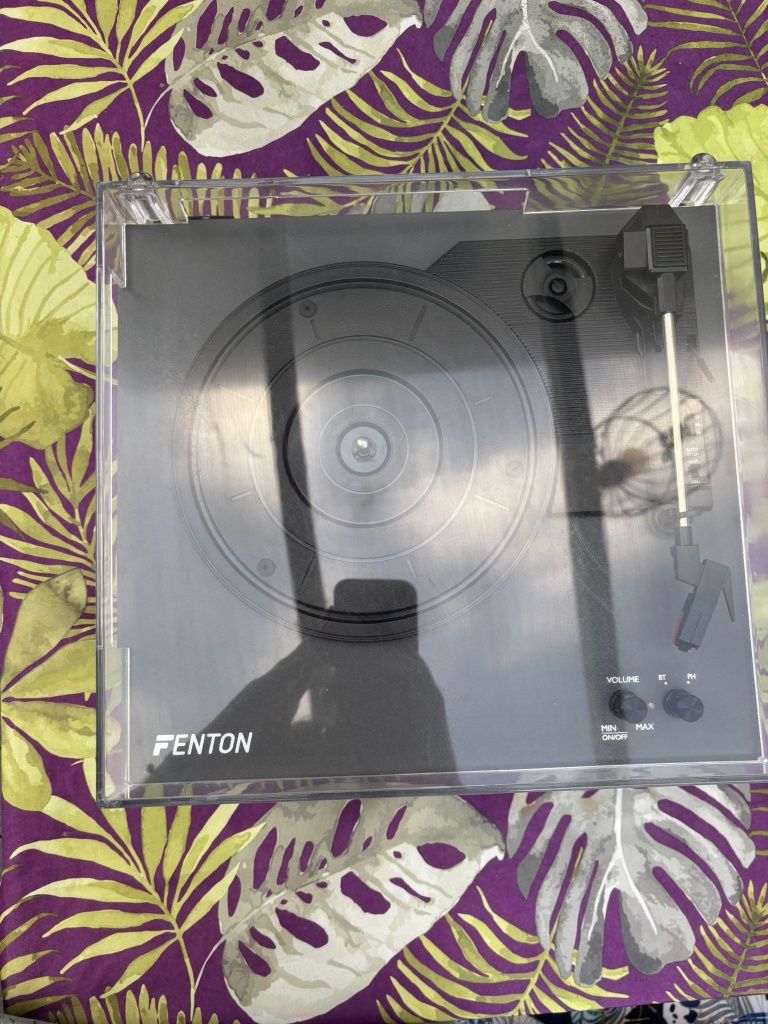 Gramofon Fenton srebrny z głośnikami i Bluetooth