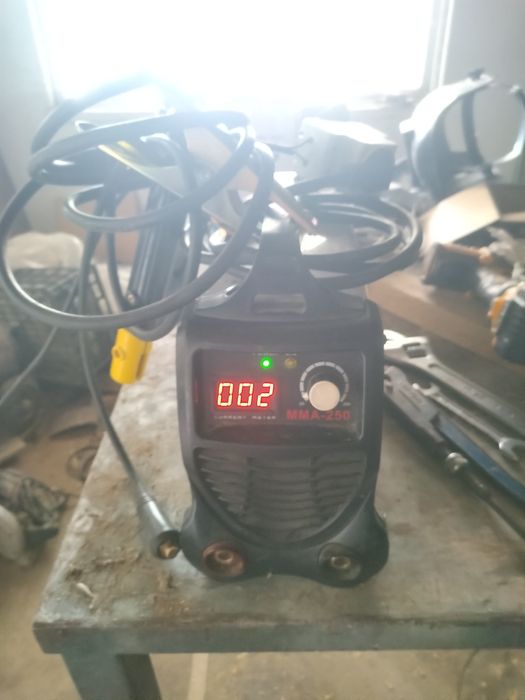 Aparelho de soldar portátil muito leve ...