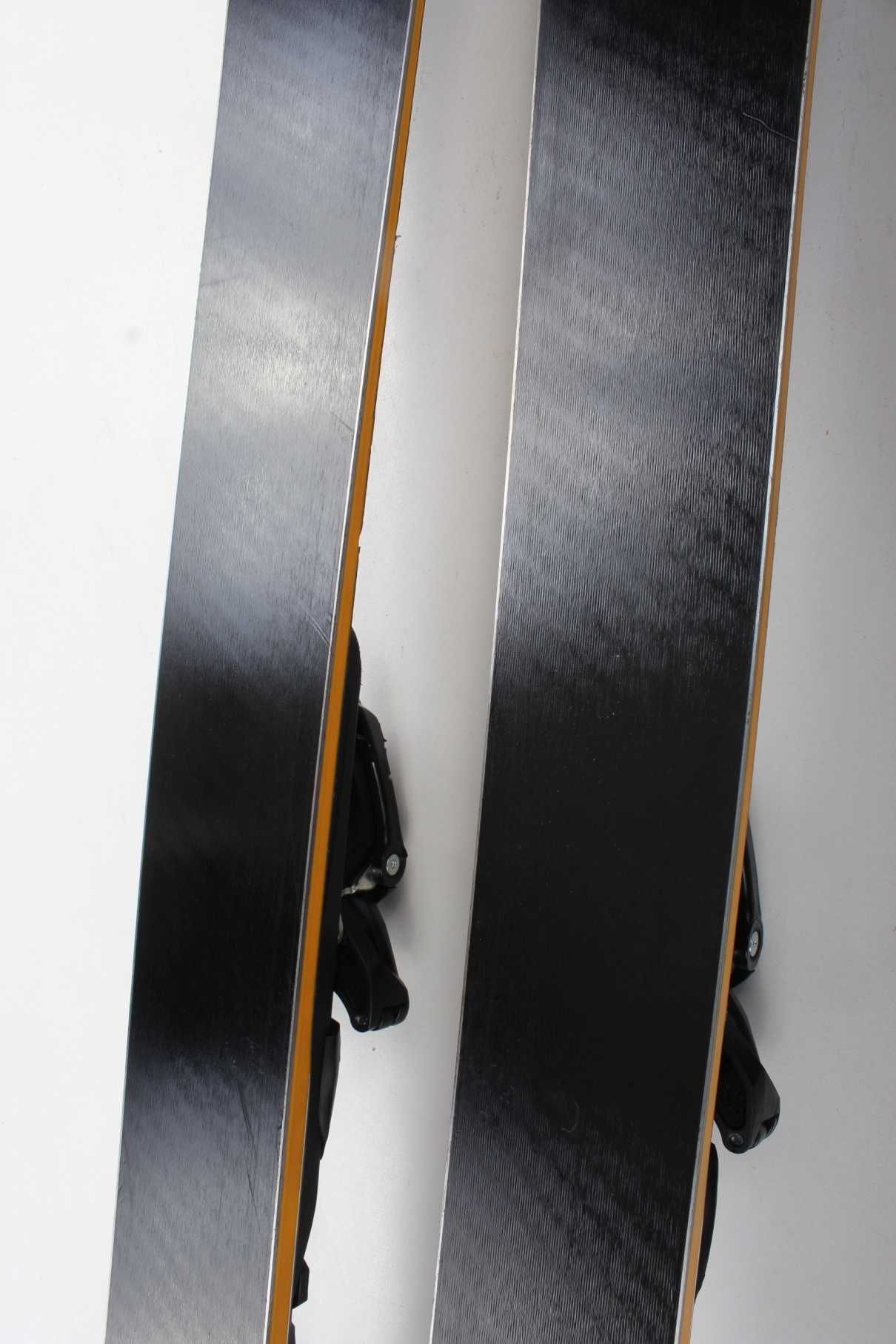 Narty Atomic Redster Q9 Revoshock S 176 cm + X 12 Gripwalk 2024 - 233