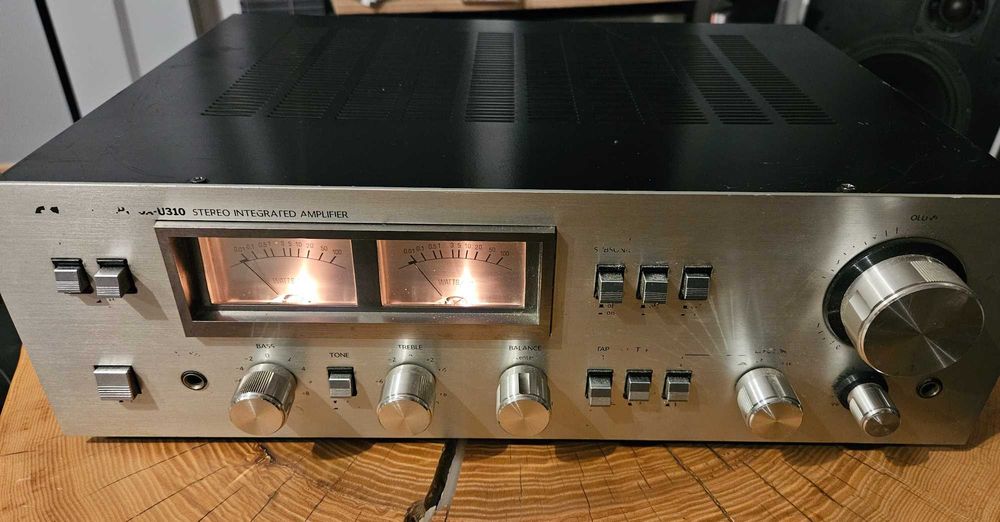 Wzmacniacz vintage Mitsubishi DA u310