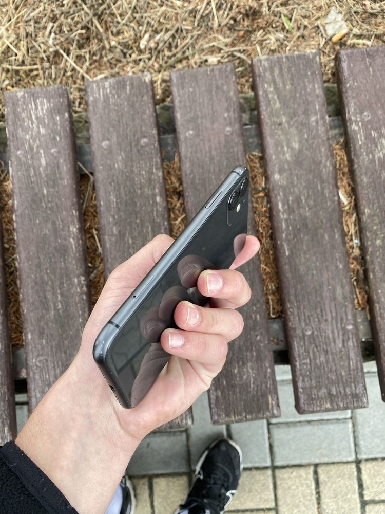 Iphone 11 64gb.