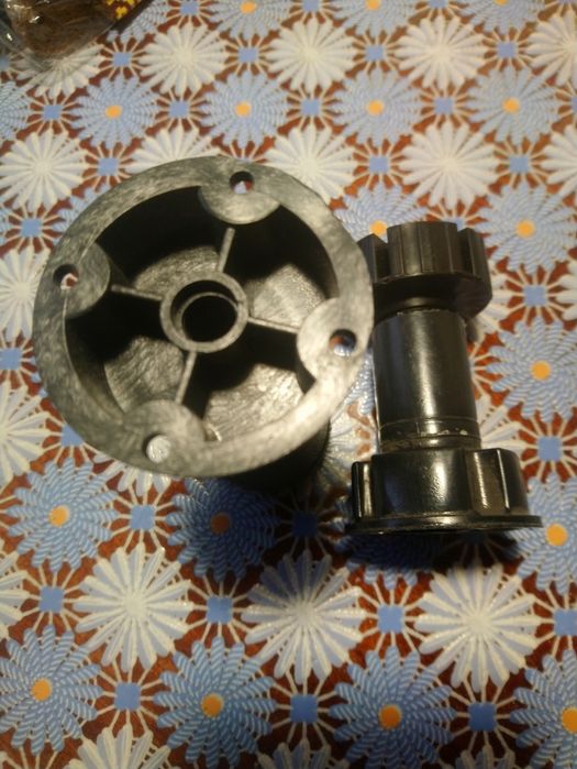 Меблеві ніжкаи 110 мм регулюєма,міцна з якісного пластика,15 штУкраїна