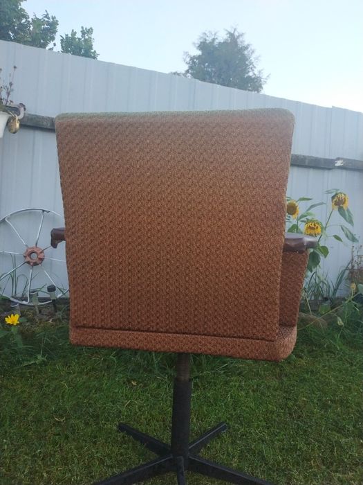 OKAZJA Retro fotel obrotowy KOS Lubuska Fabryka Mebli Świebodzin z PRL