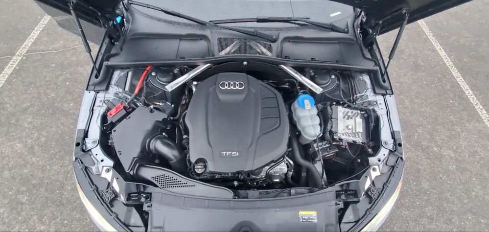 Audi A4 b9 в идеальном состоянии