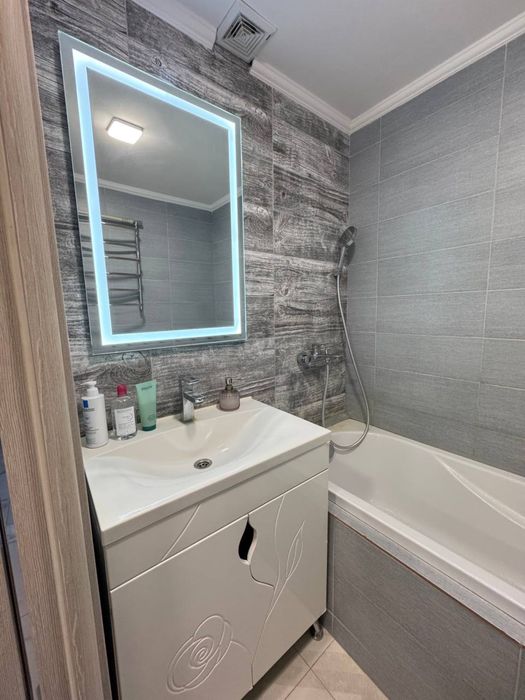 Продаж сучасної 2-кімнатної квартири на Сихові!