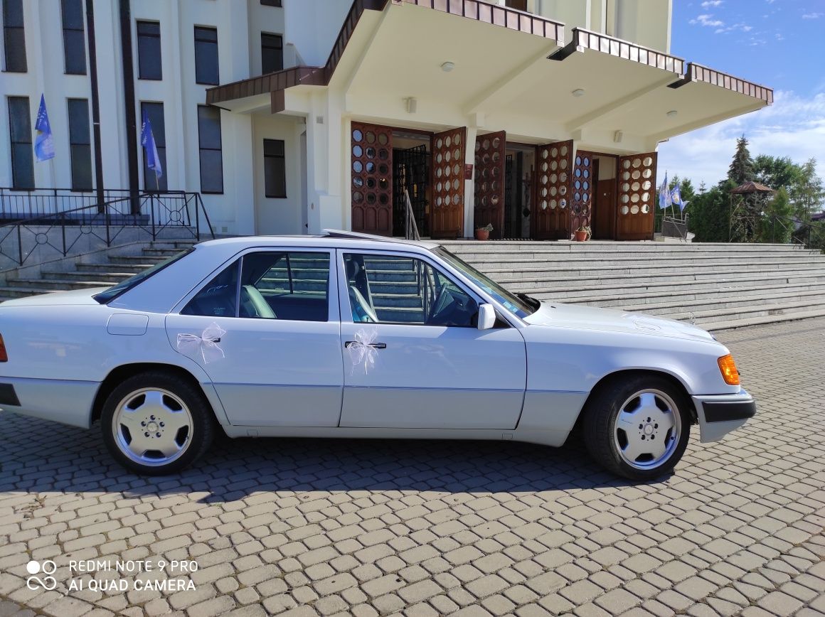 Mercedes V8 do ślubu i inne uroczystości.