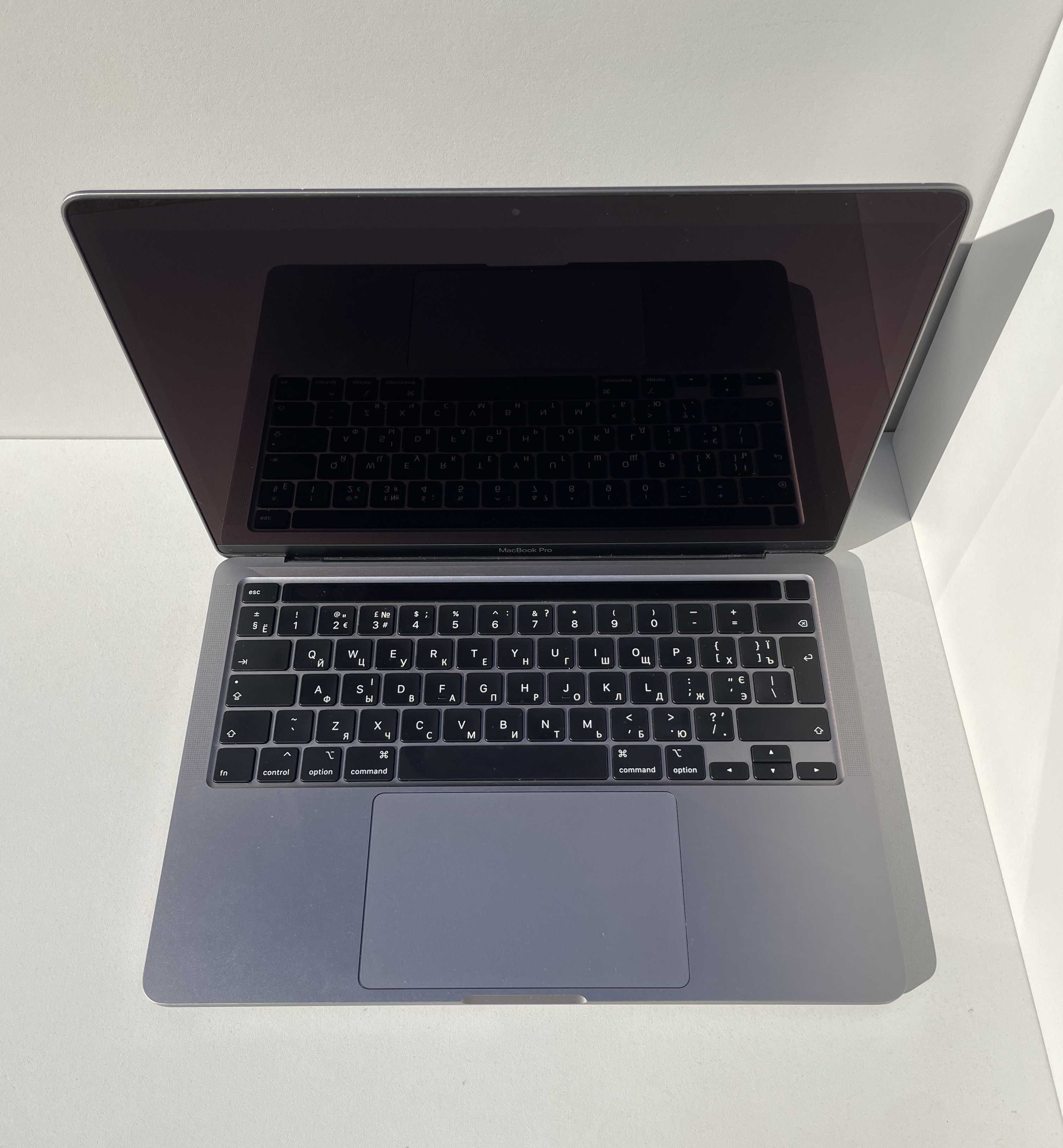 Macbook Pro 13 2020 16 ram 512 ssd touchbar Цена 670$