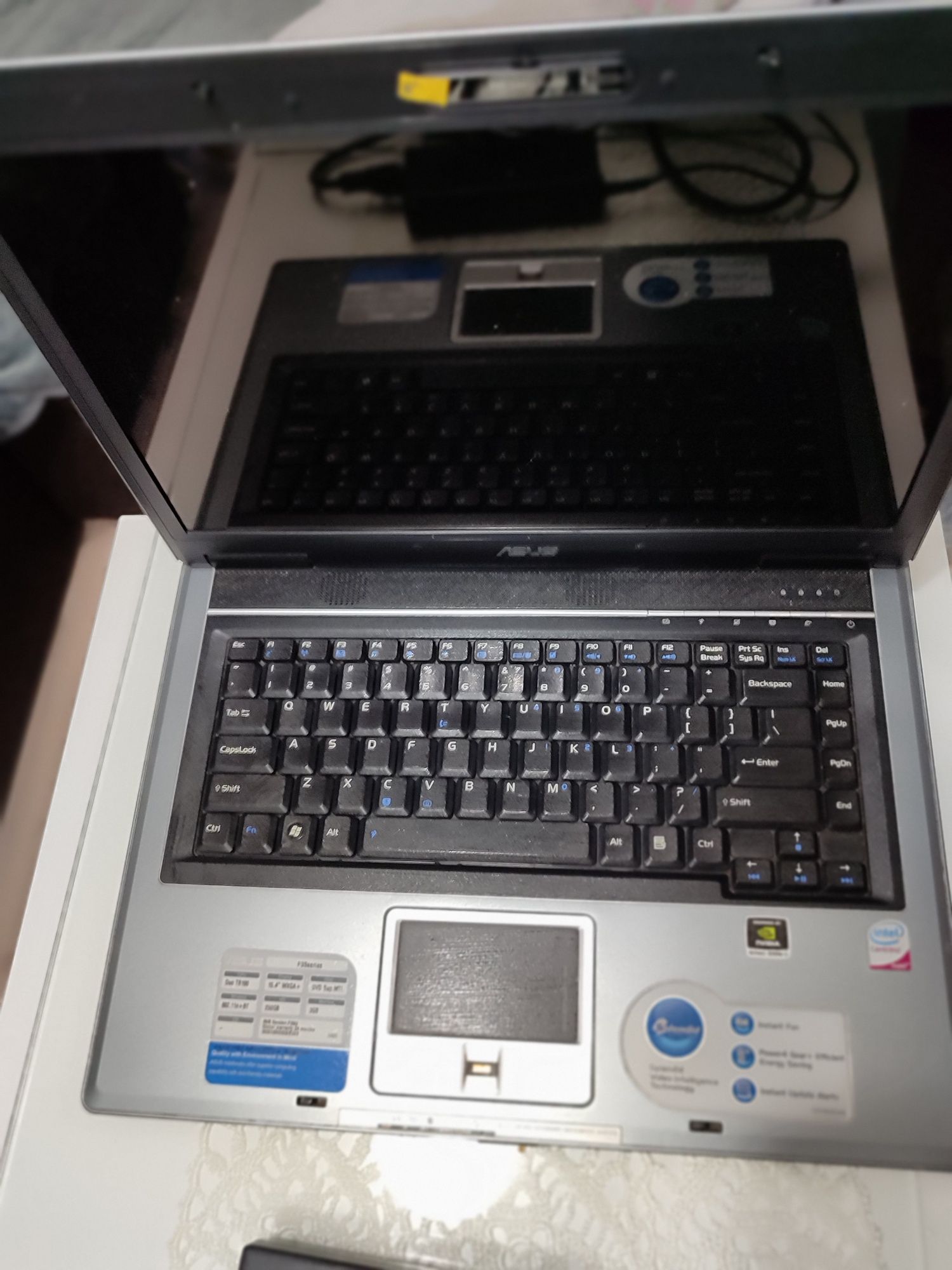 Laptop ASUS  F3Sseries