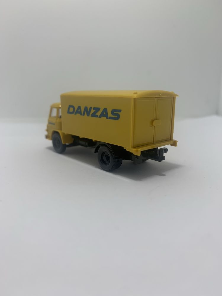 MAN 415 da Wiking escala 1/87