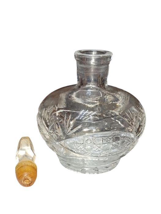 Парфюмерный графин (хрусталь)