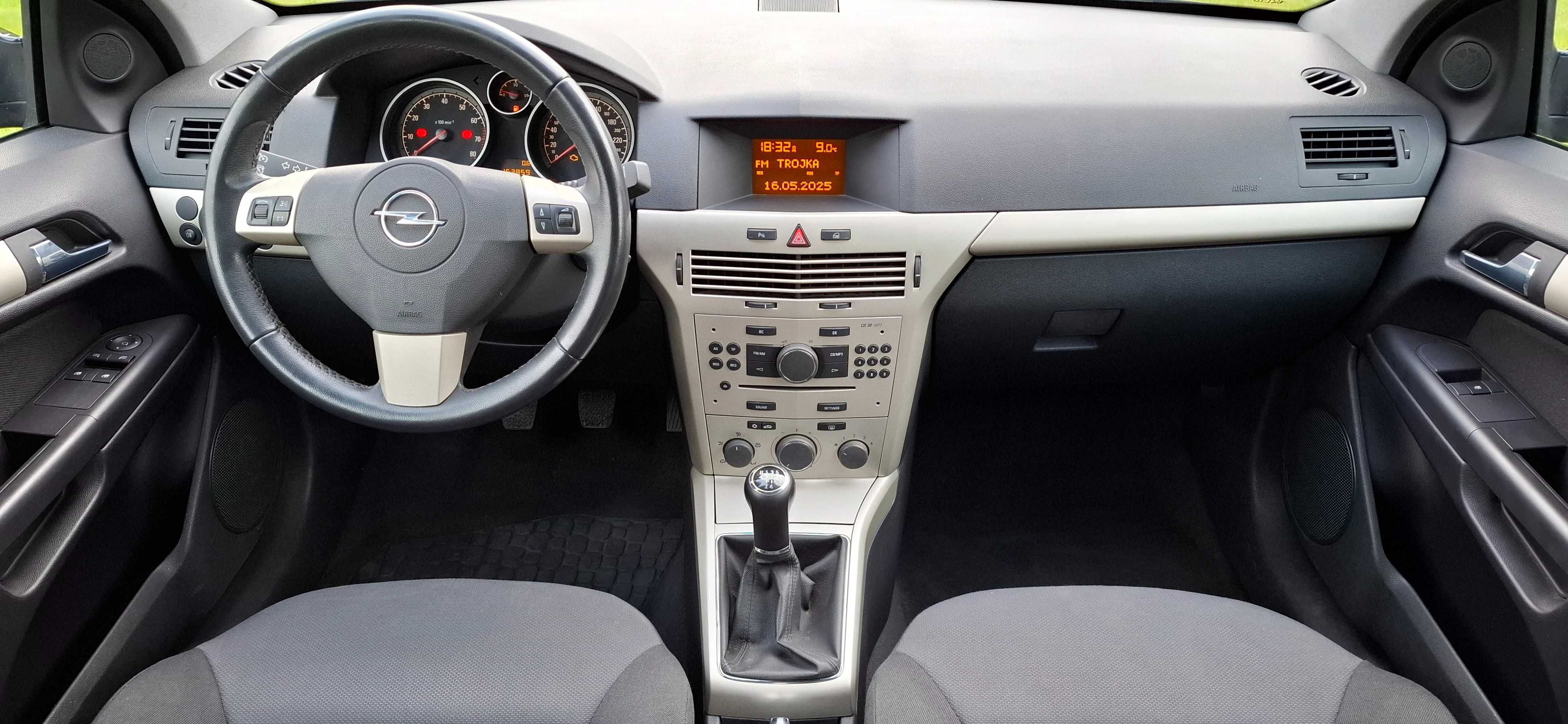 Opel Astra H GTC 1.4 90KM Benzyna Klima Czujniki parkowania Transport