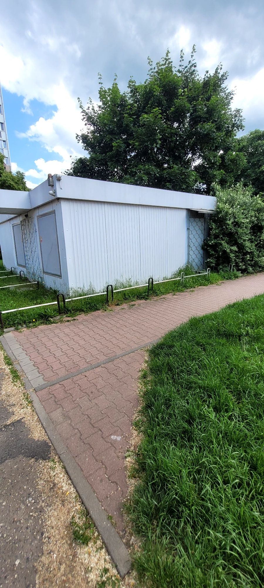 Sprzedam lokal użytkowy w Legnicy. Świetna lokalizacja