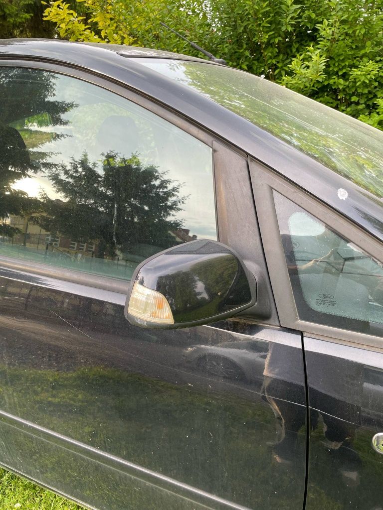 Ford C - Max Ghia