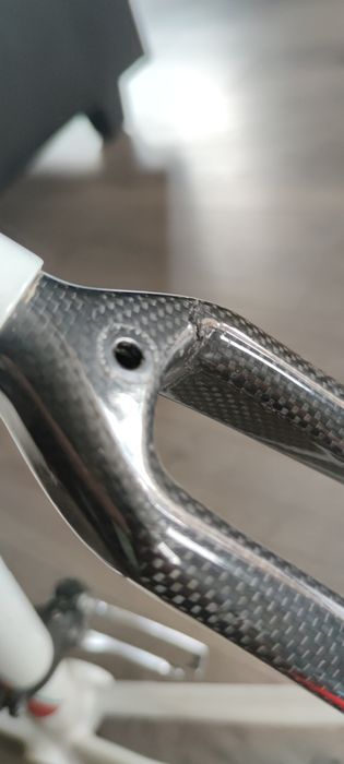 Rama szosowa Bianchi ViaNirone 7 C2C uszkodzona, widelec + stery